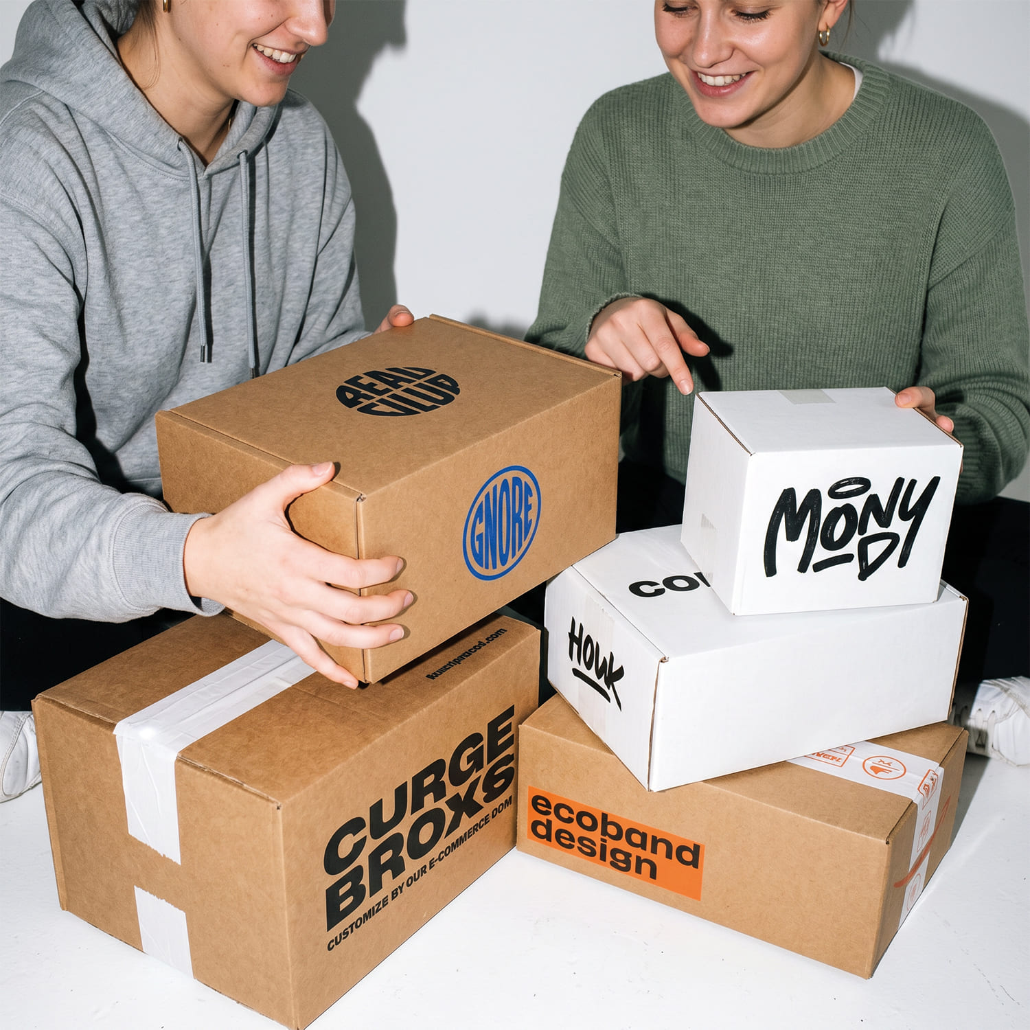 Förpackning Wellpapp med egna mått - Digitaltryck i fullfärg - Enklapack.se